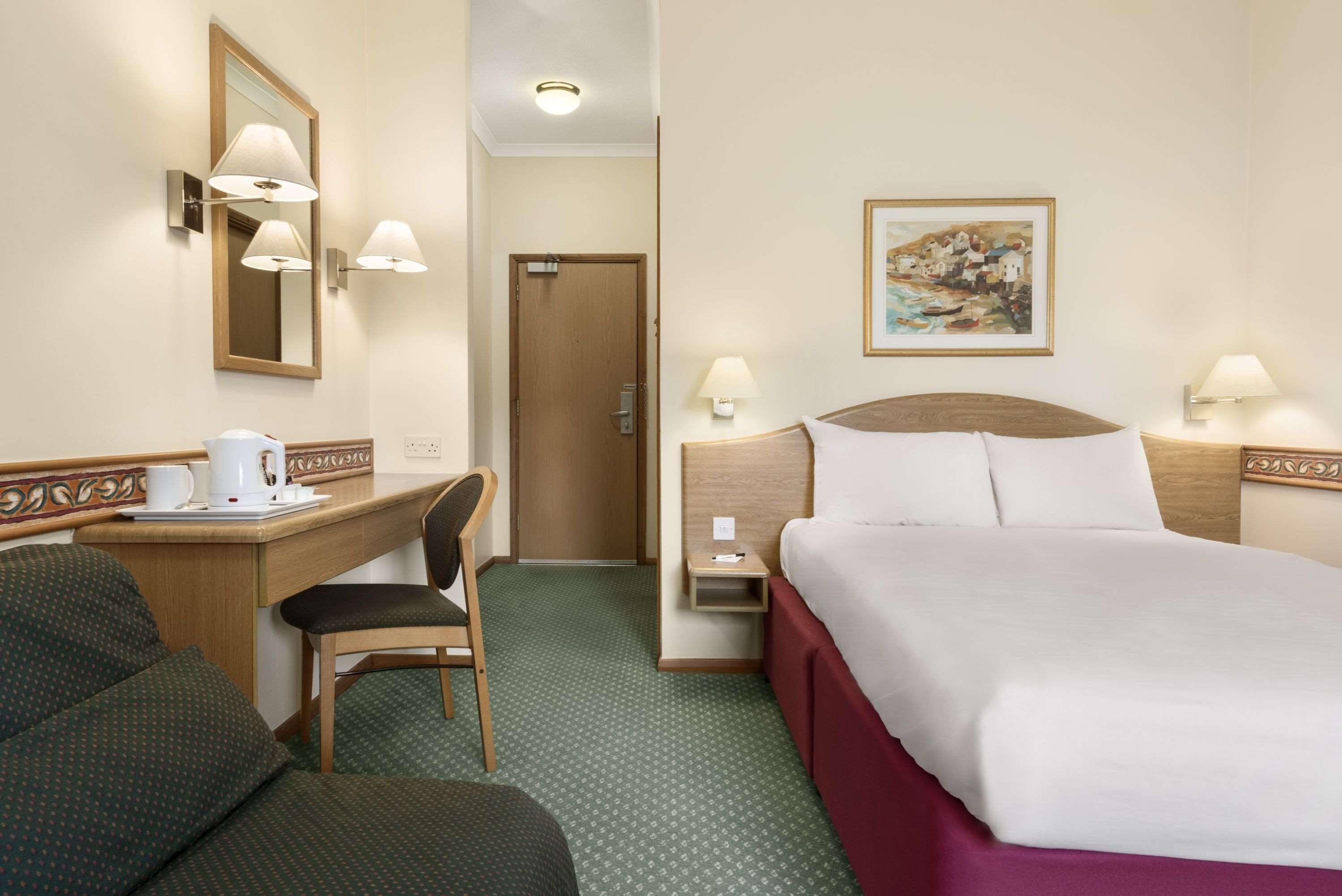 Days Inn By Wyndham Donington Castle Donington Bagian luar foto